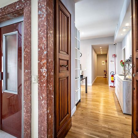Residenza24 Bed & Breakfast ฟลอเรนซ์ ภายนอก รูปภาพ
