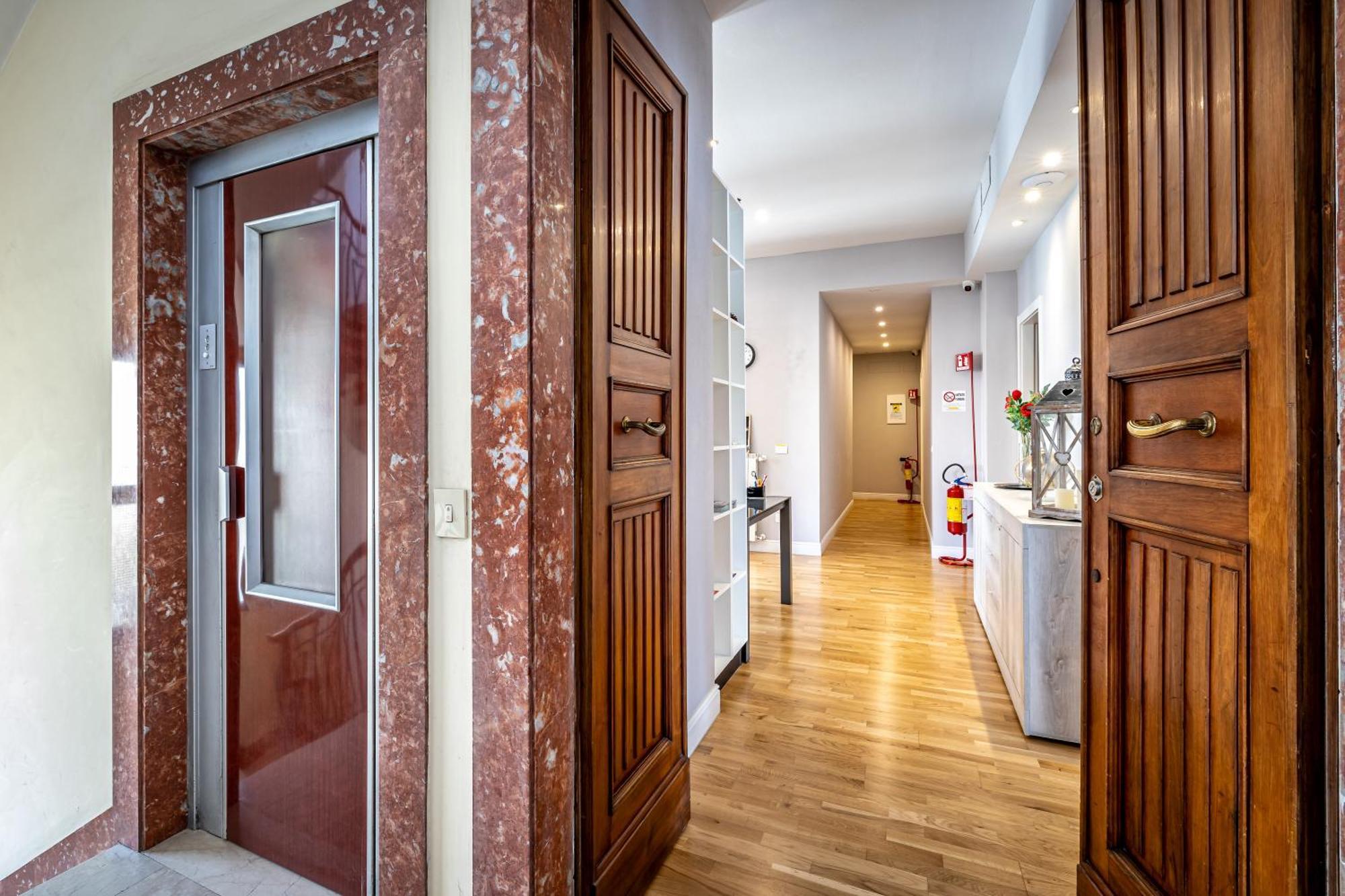 Residenza24 Bed & Breakfast ฟลอเรนซ์ ภายนอก รูปภาพ